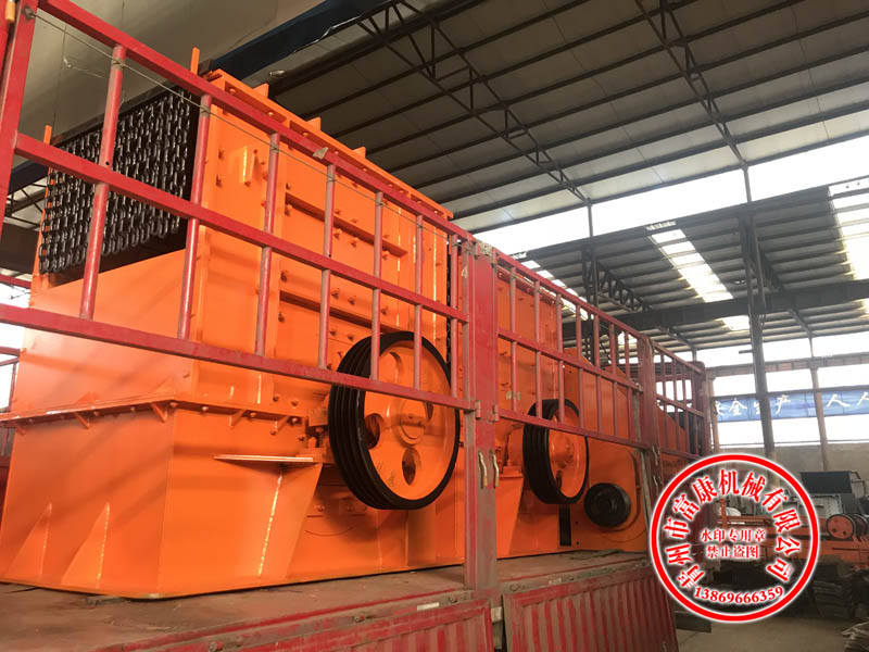 長石、重晶石、石灰石、高嶺土、滑石、鵝卵石、赤鐵、赤鐵礦、石膏等